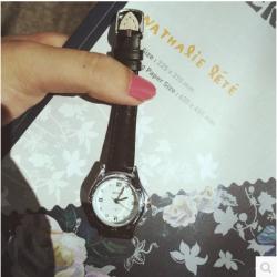WATCH  นาฬิกาข้อมือแฟชั่น นาฬิกาสำหรับผู้หญิงแนววินเทจ original  diamond  watches  fashion 