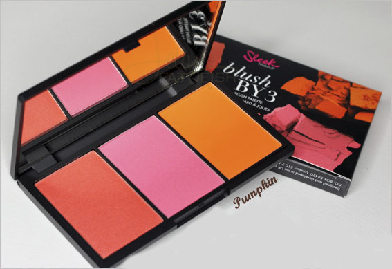 **พร้อมส่ง Sleek blush By 3 Blush Palette # 363 Pumpkin โทนสีส้ม คุ้มสุดๆ กับเซ็ทบลัชรวมสีฮอต 3 สีไว้ในตลับเดียว ประกอบด้วย Lantern - สีแดงใสอมส้มเล็กน้อย มีshimmerทองนิดหน่อย Squash - สีชมพูใสแบบธรรมชาติ P Pie - สีส้มเนื้อ matte ตัวนี้คล้ายสี Aruba ค่ะ ต