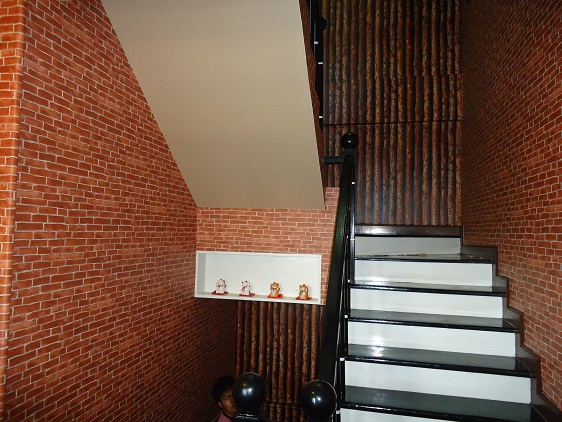 ลูกค้าแต่ง ออฟฟิต ลายอิฐ ต้นซุง