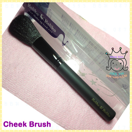 Cheek Brush