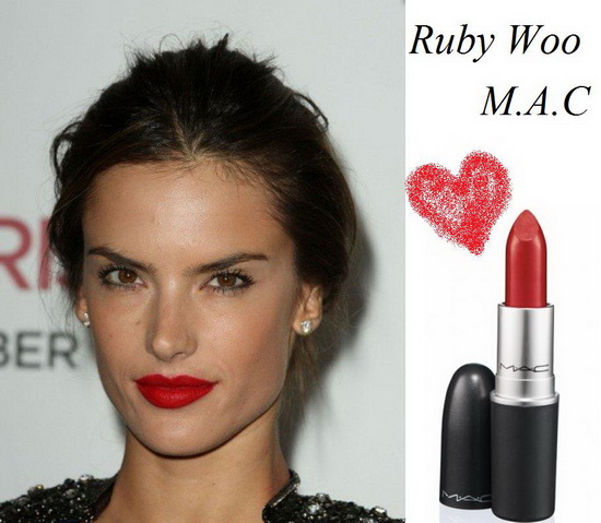 MAC Retro Matte Lipstick #Ruby Woo ลิปสติกเนื้อด้าน สีแดงสดแบบด้านๆ ได้ลุ๊ควินเทจมากค่ะ แต่ยังคงความชุ่มชื่น ทาแล้ว ปากแห้งสนิท เบาสบาย ไม่รุสึกว่าเหนอะหนะ ไม่หนักปาก  