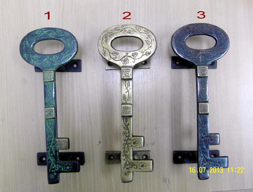 H051 มือจับประตูรูปกุญแจ Door Handle