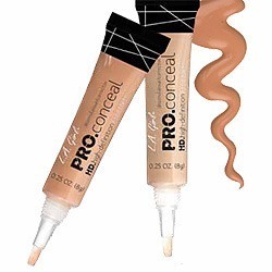 **พร้อมส่ง**L.A. Girl Pro Conceal High Definition Concealer 8g. คอนซีลเลอร์ปกปิดริ้วรอยในรูปแบบแปรงปาด เนื้อบางเบาเนียนนุ่ม เกลี่ยง่าย ไม่แตกลาย  ติดทนนานตลอดวัน ใช้ในการปกปิดรอยคล้ำและริ้วรอยใต้ดวงตา รอยแดงและรอยแผลเป็นจากสิว กระ สีผิวไม่สม่ำเสมอ และยัง