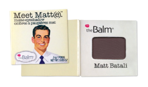 The Balm Meet Matt(e) : Matt Batali Eyeshadow ขนาดทดลอง 0.9g. สีน้ำตาลเข้มอมเทา อายแชโดว์เนื้อ Matte สีสวยจาก theBalm สำหรับสาวๆ ที่ชอบเนื้อด้าน ไม่มีวิ้งค่ะ เนื้อสีติดทน แต่งง่าย Matt Batali จะไว้คัดเบ้า แต่งสโม๊กกี้อาย หรือเบลนทั่วเปลือกตา ห