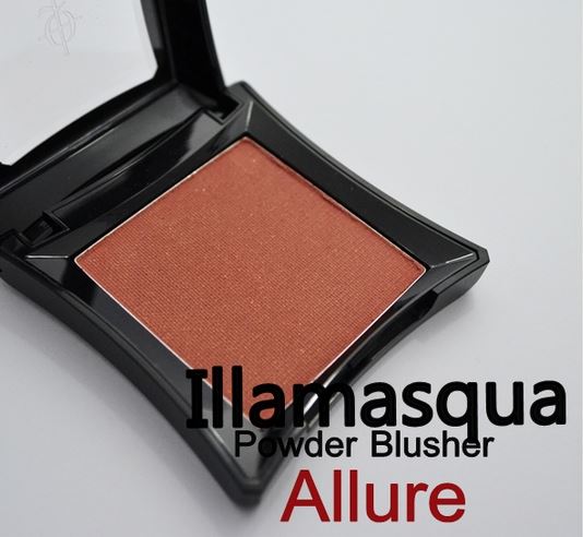 **พร้อมส่ง**ILLAMASQUA Powder Blusher #Allure สีส้มประกายชิมเมอร์ทอง อิลลามาสก้า บลัชออนสุดฮิต กระแสจากการรีวิวของโมเมค่ะ บลัชเนื้อแน่น สีสวย ติดทน คุณภาพดี สีไม่เพี้ยน 