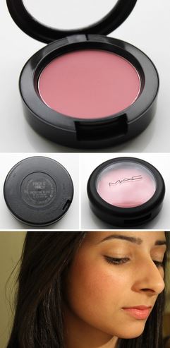 MAC Sheertone Blush สี Pinch O'Peach 6g. สีชมพูพีช บลัชออนแบบฝุ่น กระจายเนื้อสีเนียนเรียบทั่วผิวหน้า มอบ ผลลัพธ์รูปหน้าให้มีมิติโดดเด่น จากการสะท้อนแสงและสีของเนื้อบลัชออน ทำให้ผิวดูเปล่งประกายดูสุขภาพดีค่ะ