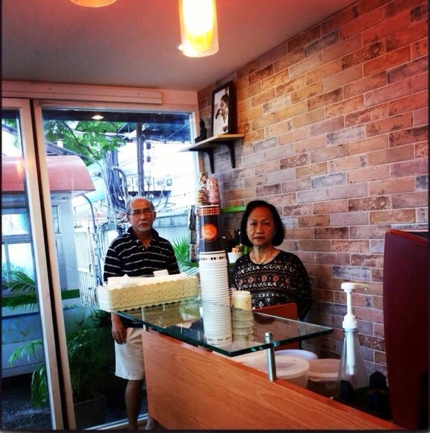 ร้านกาแฟ ธนาคารอาคารสงเคราะห์ สนง.ใหญ่  ติดวอลลายอิฐ3d ลายอิฐได้รับความนิยมมาก