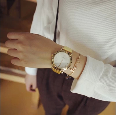 WATCH  นาฬิกาข้อมือแฟชั่น นาฬิกาแฟชั่น gold  luxurious  men  and  female  watches  fashion 