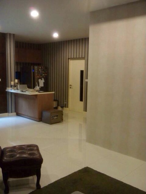 แต่งบ้านวอลลายทาง และลายหนังจระเข้สีอ่อน เรียบหรูดูดี ดาราการันตีCdcdecor wall ดีที่สุด