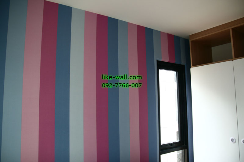 ผลงานการติดตั้งวอลเปเปอร์ลายทางสีลูกอม ที่ไอคอนโด สุขุมวิท