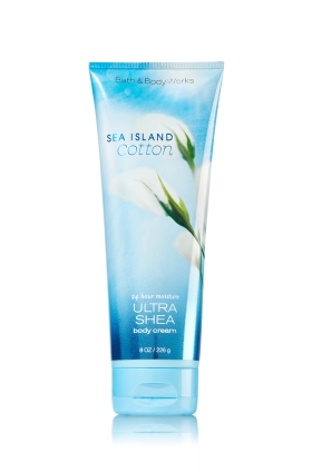 Bath & Body Works Sea Island Cotton 24 Hour Moisture Ultra Shea Body Cream 226g. บอดี้ครีมถนอมผิวกลิ่นหอมติดผิวกายนานตลอดวัน กลิ่นนี้จะมีความหอมสะอาดอ่อนๆ แบ้วๆ ใสๆ คล้ายกลิ่นแป้งเด็กค่ะ ใครได้กลิ่นก็อยากอยู่ใกล้ๆ 