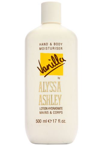 Alyssa Ashley Vanilla White Musk  Hand and Body Moisturiser 500ml. โลชั่นมัสก์บำรุงผิวมือและผิวกายจากอิตาลี กลิ่นหอมเด่นของวนิลลาผสมกลิ่นดอกไม้อ่อนๆ ช่วยบำรุงผิวให้ชุ่มชื้น นุ่มเนียน ปรับผิวให้ขาว พร้อมด้วยกลิ่นหอมดอกไม้อ่อน ๆ ใหม่แท้ 100% ส่ง