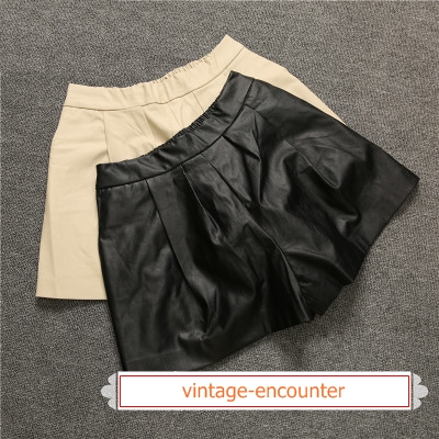 SHORT / TROUSERS กางเกงหนัง PU ทรงหลวม เอวยางยืด กางเกงขาสั้นผู้หญิง สไตล์ยุโรป / อเมริกา