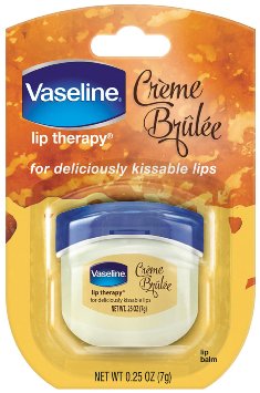 Vaseline Lip Therapy for Deliciously Kissable Lips Creme Brulee ขนาดพกพา 7 g. ลิปบาล์มวาสลีนไซส์มินิ กลิ่นหอมหวานดุจขนมแสนอร่อย บำรุงเรียวปากให้เนียนนุ่มชุ่มชื่นอวบอิ่มสุขภาพดี ปรนนิบัติผิวริมฝีปากด้วยปิโตรเลียมเจลลี่(ปิโตรทั่ม) และ โกโก้