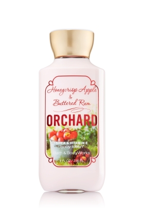 Bath & Body Works Honeycrisp Apple & Buttered Rum Orchard Shea & Vitamin E Body Lotion 236 ml. โลชั่นบำรุงผิวสุดพิเศษ กลิ่นหอมของแอปเปิ้ลผสมกับกลิ่นรัมอ่อนๆ และมีความหอมนุ่มของมัคส์ปลายๆกลิ่น หอ