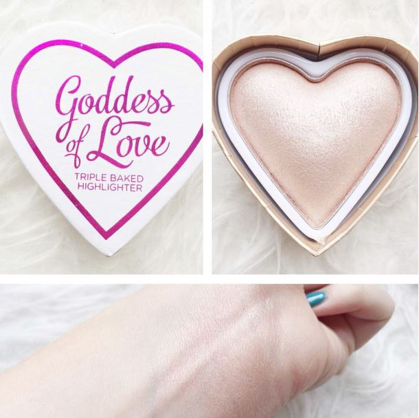 *พร้อมส่ง*Makeup Revolution MUR Goddess of Love Triple Baked Highlighter - Goddess of Faith ไฮไลท์สีชมพูแชมเปญน่ารัก ขับให้ผิวสวยอมชมพู ไฮไลท์รูปหัวใจ แพคเกจน่ารักโดนใจสุดๆ เนื้อไฮไลท์ประกายสวยงาม เมื่อแสงตกกระทบ ฉ่ำวาว กระจายแสงขับสีผิวให้โดดเด่น ปรับรูป