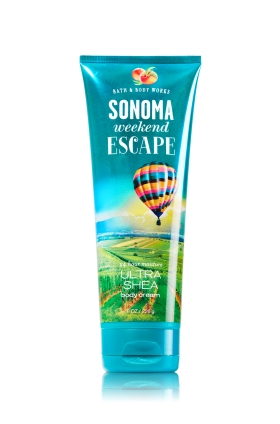 Bath & Body Works Sonoma Weekend Escape 24 Hour Moisture Ultra Shea Body Cream 226g. ครีมบำรุงผิวสุดเข้มข้น มีกลิ่นหอมติดทนนาน ด้วยกลิ่นหอมสดชื่นของลูกพีชและเปลือกไม้โอ๊ค กลิ่นนุ่มๆ อ่อนๆ โทนผลไม้คะ