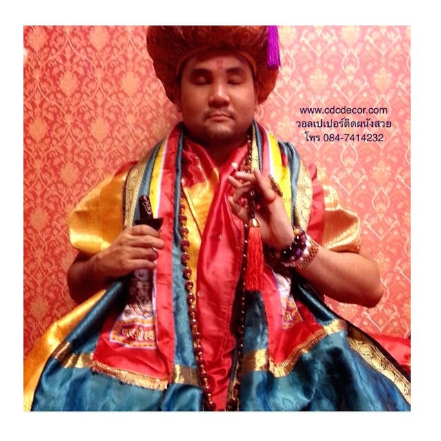 หมอซัน หมอดู ชื่อดังก็ติดวอลเปเปอร์ร้านcdcdecor  สวย หรู เด่น ถูก การันตีผลงานดีที่สุด