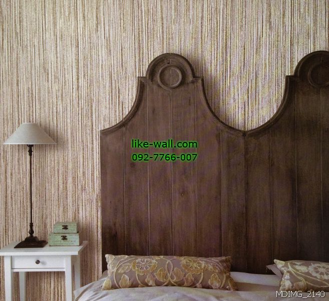 ตัวอย่างการติดตั้งวอลเปเปอร์ติดผนังลายลายเรียบ สีน้ำตาลอ่อน