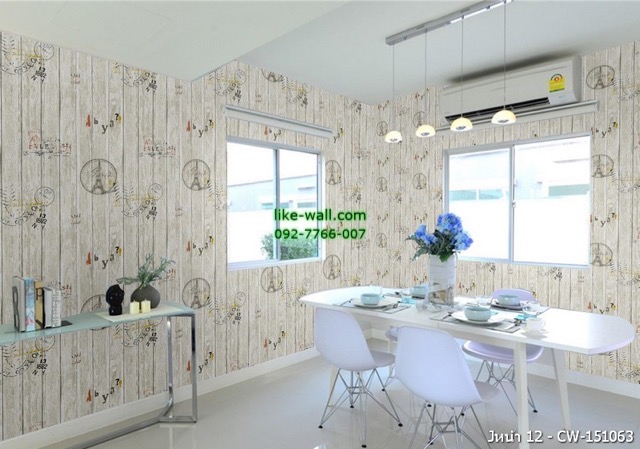 ตัวอย่างการติดวอลเปเปอร์ติดผนัง มุมห้องอาหาร ลายไม้เก่า