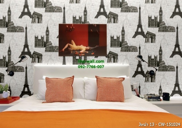 ตัวอย่างการติดวอลเปเปอร์ติดผนัง มุมห้องนอน ลายหอไอเฟล