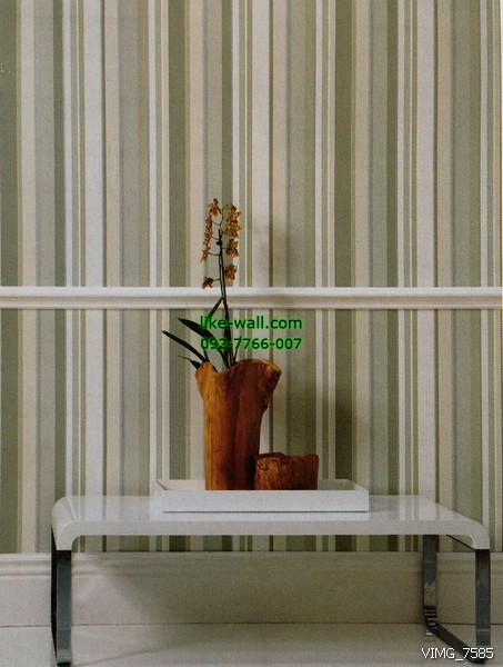 ตัวอย่างการติดวอลเปเปอร์ติดผนัง ลายทางเส้นตรง