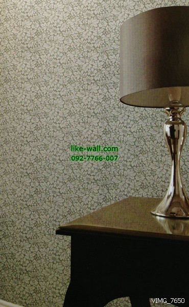 ตัวอย่างการติดวอลเปเปอร์ติดผนัง ภายในห้อง ลายดอกไม้