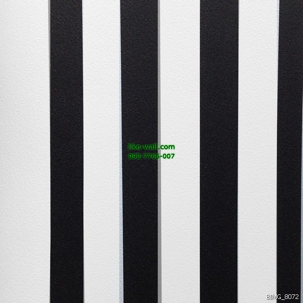 วอลเปเปอร์ติดผนัง ภายในห้อง ลายทางตรงเส้นหนา สีขาว-ดำ