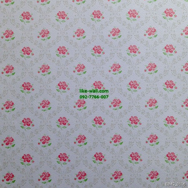 วอลเปเปอร์ติดผนังภายในห้อง ลายดอกกุหลาบในในกรอบหลุยส์ สีชมพู พื้นหลังสีขาว