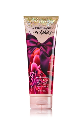 Bath & Body Works A Thousand Wishes 24 Hour Moisture Ultra Shea Body Cream 226g. ครีมบำรุงผิวสุดเข้มข้น มีกลิ่นหอมผสมผสานหลากหลายกลิ่น กลิ่นดอกพิโอนี่ ผสมกลิ่นแชมเปญ หอมหรูมีระดับคะ