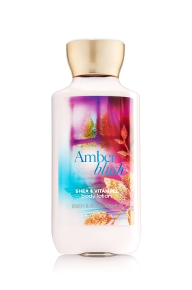 Bath & Body Works Amber Blush Shea & Vitamin E Body Lotion 236 ml. โลชั่นบำรุงผิวสุดพิเศษ กลิ่นหอมของราสเบอร์รี่ผสมวนิลลา หอมหวานๆคล้ายๆกลิ่นพายเบอรรี่คะ