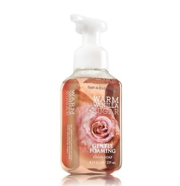 **พร้อมส่ง**Bath & Body Works Warm Vanilla Sugar Gentle Foaming Hand Soap 259 ml. โฟมล้างมือเนื้อโฟมนุ่ม อ่อนโยนต่อผิวบำรุงผิวให้ผิวนุ่มชุ่มชื่นไม่แห้งตึงหลังการใช้ กลิ่นนี้จะหอมวนิลานุ่มๆ ขนมๆ หอมไฮโซเหมือนน้ำหอมแบรนด์ดังไม่มีผิดเลยค่ะ ใครที่ชอบกลิ่นว