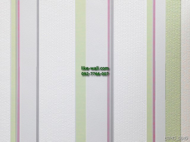 วอลเปเปอร์ติดผนัง ลายทางเส้นตรงหลากสี สีเขียว-ชมพู พื้นหลังสีขาว