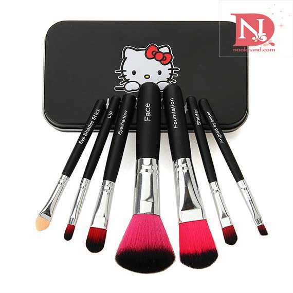 ชุดเซตแปรงแต่งหน้าแบบพกพาลาย kitty น่ารัด (สีดำ)