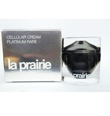 La Prairie Cellular Cream Platinum Rare ขนาดทดลอง 5 ml.  หาไม่ได้ง่ายๆค่ะ สำหรับขนาดทดลองของครีมระดับพรีเมี่ยมสุดหรู ทรงประสิทธิภาพที่ช่วยดูแลถนอมและปกป้องผิวครบทุกประการ ที่ได้ใช้แพล็ทตินัมโลหะธาตุที่หายากที่สุดในโลกมาเป็นหนึ่งในส่วนผสม ผลิตภัณฑ์มีคุณสมบ