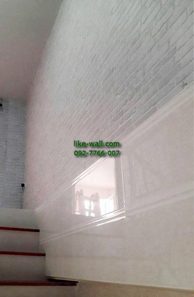 ผลงานตัวอย่าง การติดวอลเปเปอร์ติดผนัง ลายก้อนอิฐ บ้านเดี่ยว ย่านสมุทรปราการ