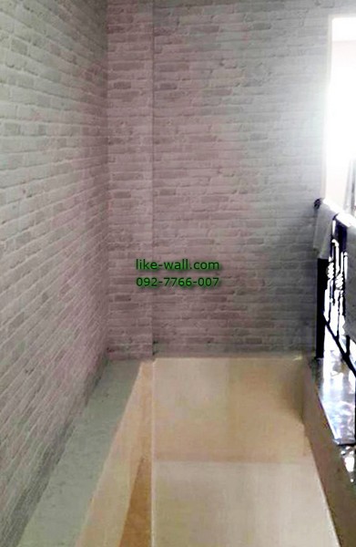 ผลงานตัวอย่าง การติดวอลเปเปอร์ติดผนัง ลายก้อนอิฐ บ้านเดี่ยว ย่านสมุทรปราการ