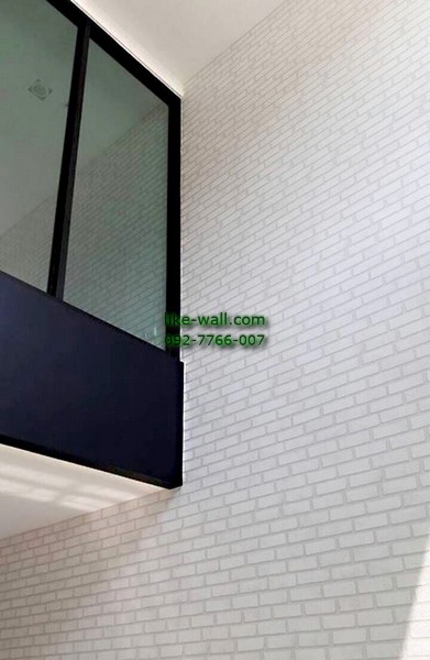 ผลงานตัวอย่าง การติดวอลเปเปอร์ติดผนัง ลายก้อนอิฐ  ย่านทาว์นโฮม อีโคสเปซ