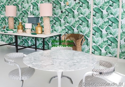 ตัวอย่างผลงานห้องนั่งเล่นตกแต่งด้วย วอลเปเปอร์ติดผนัง ลายใบไม้ธรรมชาติ สีเขียว