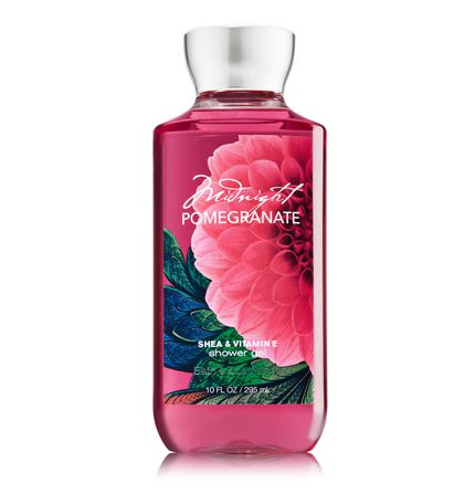 Bath & Body Works Midnight Pomegranate Shea & Vitamin E Shower Gel 295ml. เจลอาบน้ำกลิ่นหอมติดกายนานตลอดวัน กลิ่นนี้จะหอมทับทิม คล้ายๆพวกน้ำทับทิมค่ะ ผสมกลิ่นดอกมะลิและแบรคเบอร์รี่ กลิ่นหอมชัดติดทนนาน