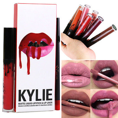 *พร้อมส่ง*Kylie Matte Liquid Lipstick & Lip Liner แบรนด์ลิปติกเนื้อแมทลิควิคที่มาแรงสุดๆ ในตอนนี้ จัดเซ็ทคู่มากับลิปไลน์เนอร์ ให้ปากคมชัด ติดทนทั้งวันแถมยังมีกลิ่นหอมหวานน่ากินมาก