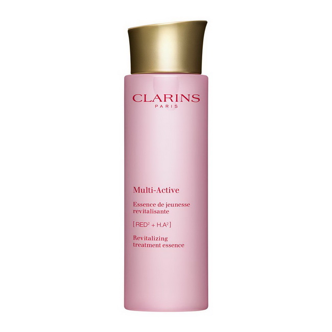 CLARINS Multi-Active Revitalizing Treatment Essence 200 ml. เอสเซนส์ด้วยสารสกัดเฉพาะของ Teasel ผสานรวมกับสารสกัดจาก Acerola Seed ที่ช่วยเติมความกระจ่างใสให้แก่ผิว เผยสัมผัสของผิวที่เนียนนุ่ม และเปล่งประกายสดใสอย่างเป็นธรรมชาติ