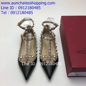 New Valentino rock stud เกรด Hiend  งานหนังแท้ สวยมากๆคะ