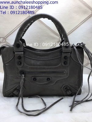 Balenciaga bag size 28 cm งาน Hiend งานหนังแท้ สวยมากใบนี้ ยิ่งใช้หนังยิ่งเหมือนแท้