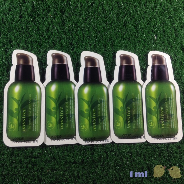 Innisfree Green Tea Seed Serum ขนาดทดลอง 1ml. แพค 5 ซอง เซรั่มบำรุงผิวผสมสารอันทรงคุณค่าจากเมล็ดชาเขียวคุณภาพเยี่ยม รวมรวบพลังจากผื่นดินอันบริสุทธิ์ทั้ง4ฤดูกาล เพื่อเพิ่มความชุ่มชื้นอย่างล้ำลึกให้กับผิว ช่วยให้ผิวเนียนเรียบ เปล่งปลั่งสดใส ให้ท