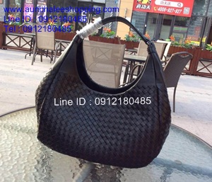 Bottega Wallet งาน Top Hiend size 35 cm ทำจากหนังแท้ หนังนิ่มสวย งานคุณภาพดีน่าใช้คะ