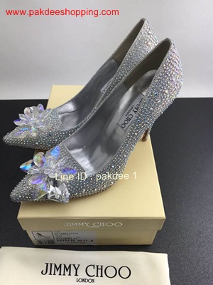 Cinderella shoes จากแบรนด์ Jimmy choo รองเท้าในฝันของสาวๆ รุ่นใหม่งานสวยมาก