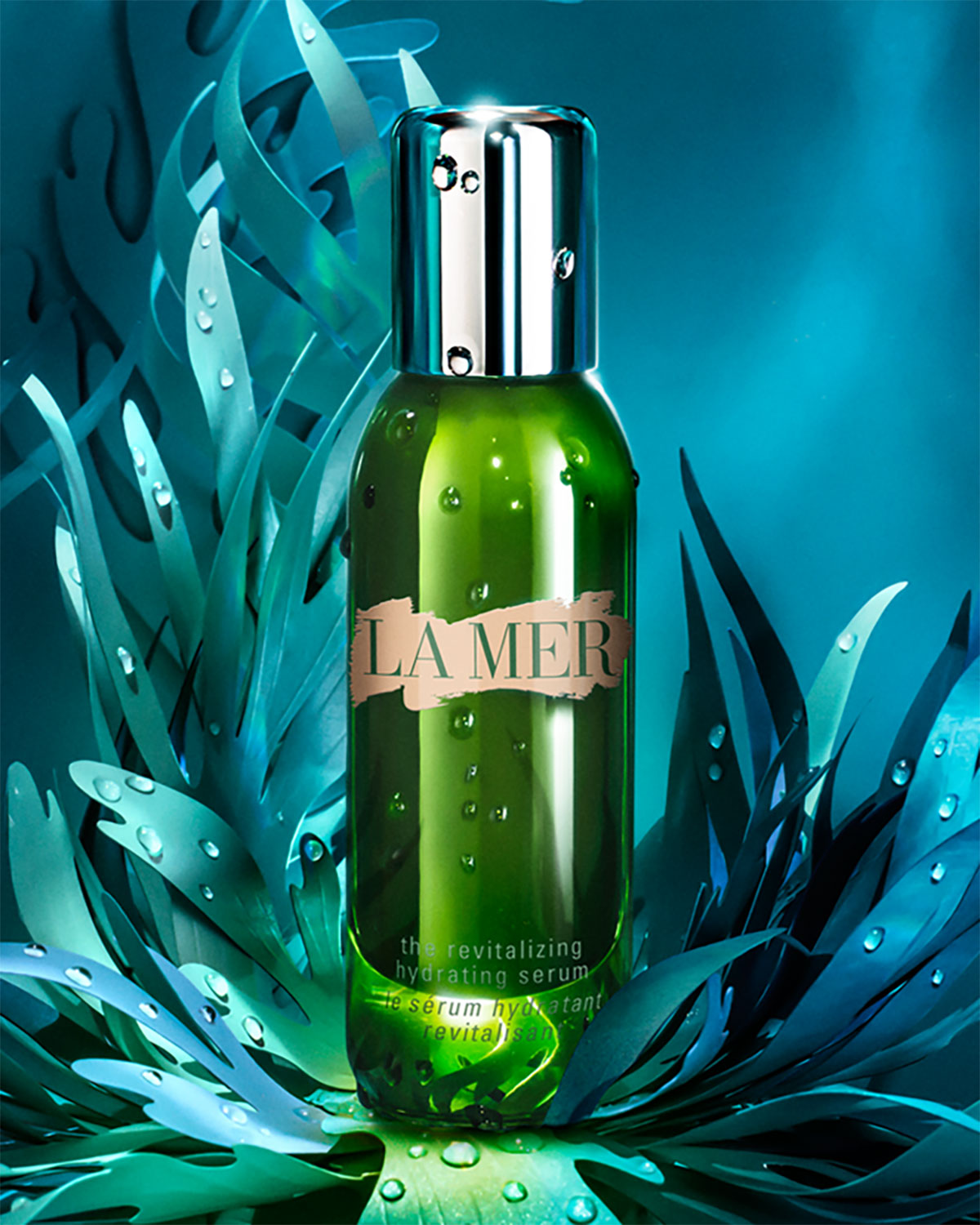 LA MER The Revitalizing Hydrating Serum 30ml. เซรั่มหน้าเด็กตัวใหม่ล่าสุดจากลาแมร์ เพื่อผิวชุ่มชื่นแลดูสุขภาพดี ด้วยการผสมผสานของสาหร่ายทะเลสีเขียว สาหร่ายสีน้ำตาลและสาหร่ายสีแดง ผิวแลดูเปล่งประกาย สุขภาพดี เส้นริ้วแลดูจางลง อ่อนเยาว์ 