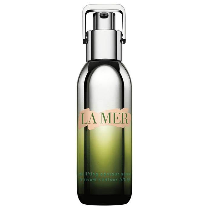 LA MER The Lifting Contour Serum 30ml. เซรั่มที่มอบความรู้สึกกระชับ เรียบเนียน เนื้อเซรั่ม บางเบา ช่วยฟื้นบำรุงผิวบริเวณใบหน้าและลำคอให้แลดูกระชับด้วยส่วนผสมของน้ำสกัดเข้มข้น Miracle Broth หัวใจหลักสำคัญในการช่วยฟื้นบำรุงผิวของลาแมร์ มอบความเร