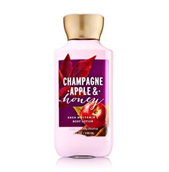 Bath & Body Works Champagne Apple & Honey Shea & Vitamin E Body Lotion 236 ml. โลชั่นบำรุงผิวสุดพิเศษ กลิ่นแชมเปญแอปเปิ้ล ผสมกับกลิ่นดอกมะลิหอม หอมเซ็กซี่ของกลิ่นแชมเปญ ให้กลิ่นคล้ายกลิ่นไวน์ผลไม้หอมๆ 